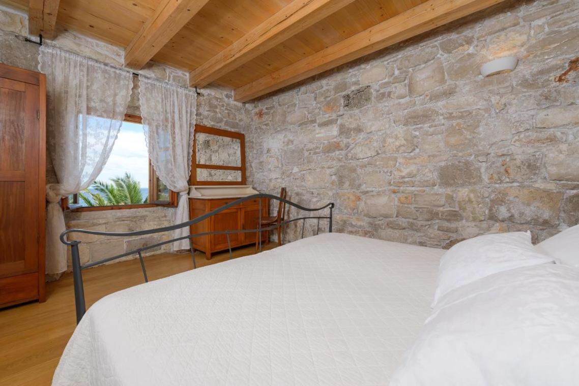 Luxury Beachfront Villa Mare With Private Pool At The Beach Orebic - Peljesac Exterior photo